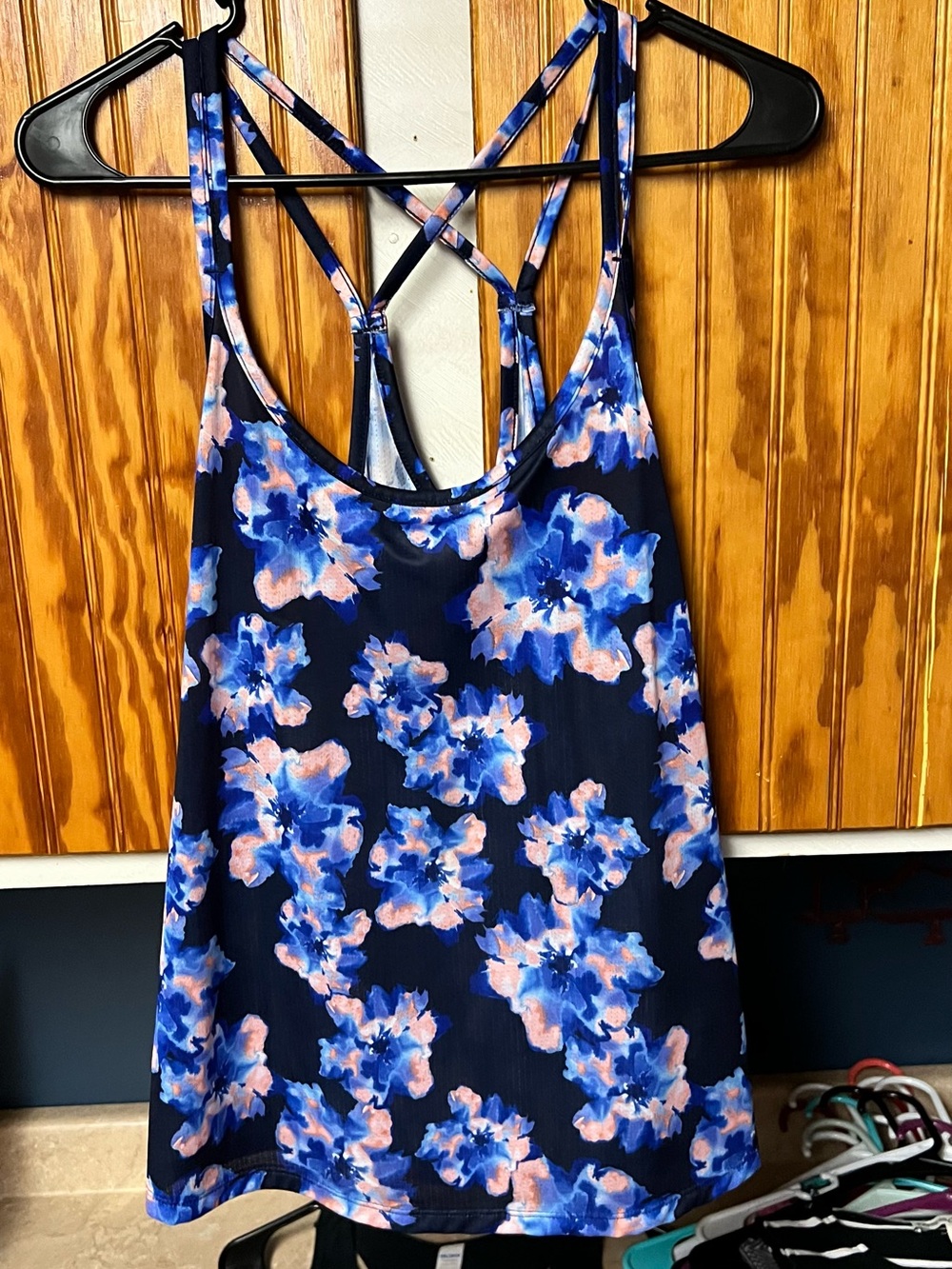 Old navy active Floral Strappy Tank Top - Navy Blue & Pink size M